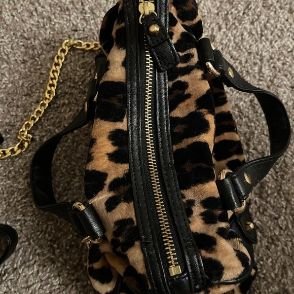 SOLD 🚫 Juicy Couture: Leopard Steffy Crossbody - Picture 13 of 16